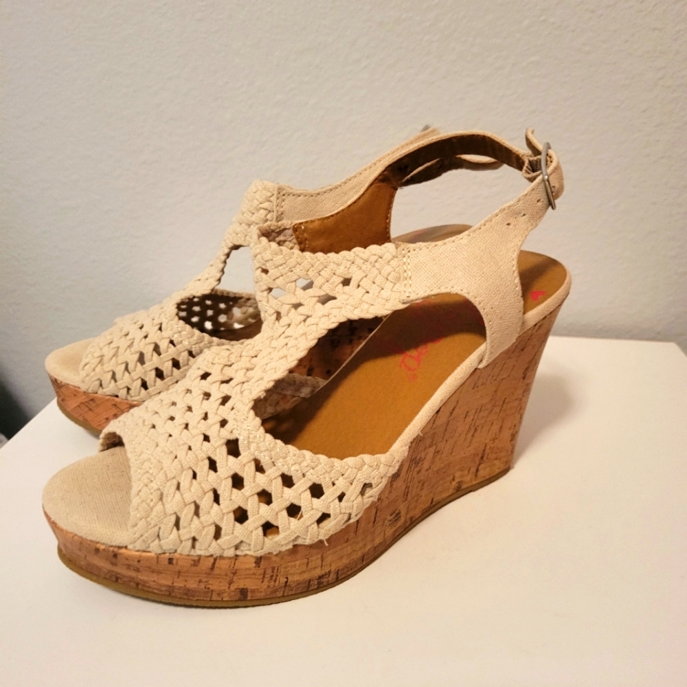 Wedge sandals
